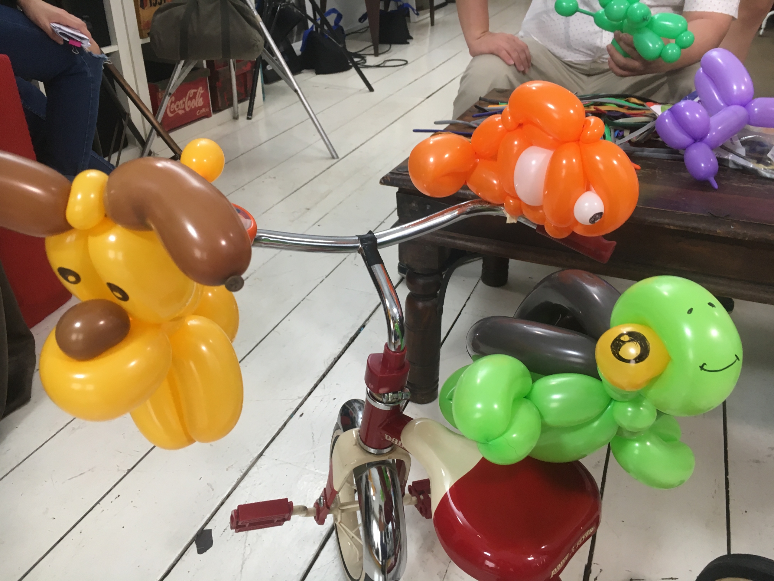 Balloon sculptures for tv drama