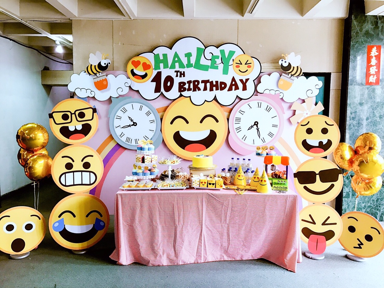 Emoji theme candy buffet