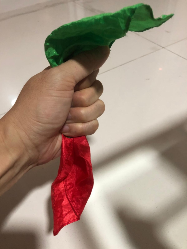 colour changing handkerchief magic trick
