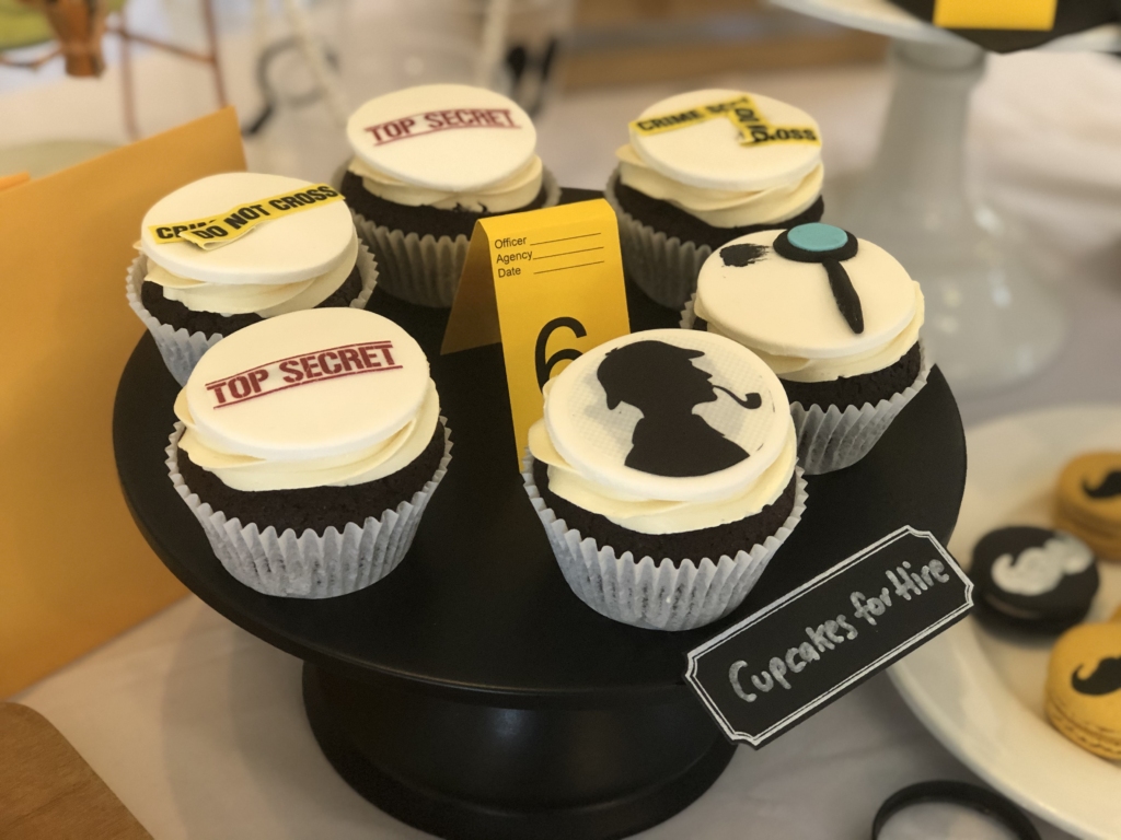 Detective themed cupcakes