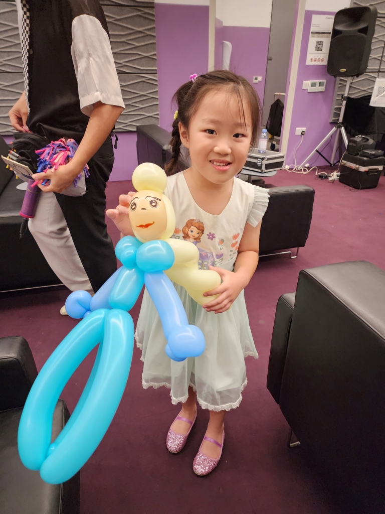 balloon sculpting for kids event