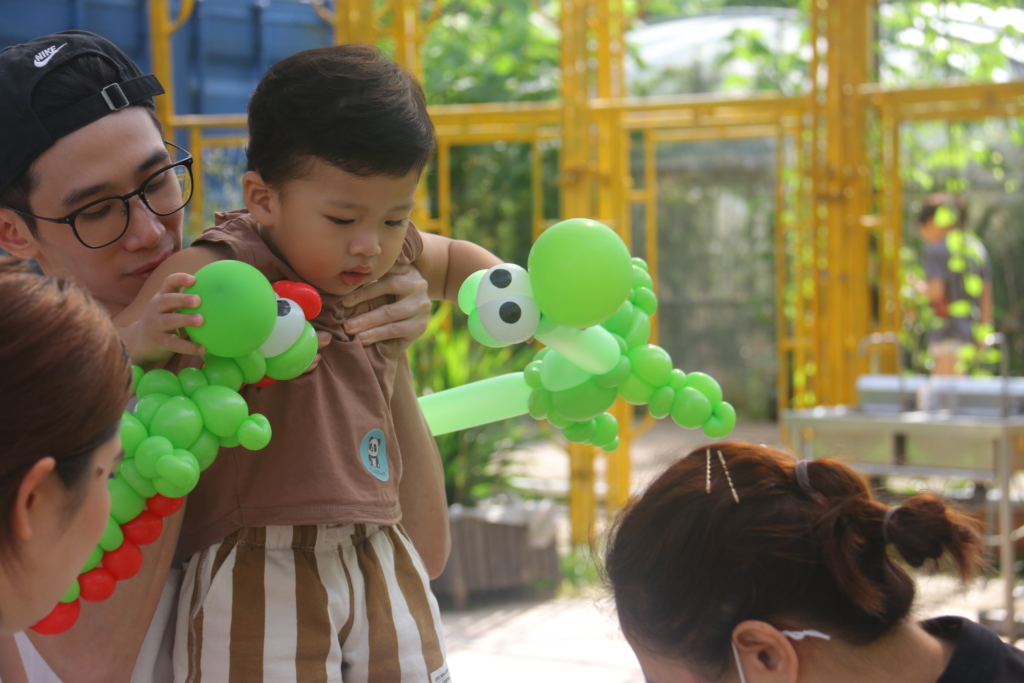 balloon sculpting